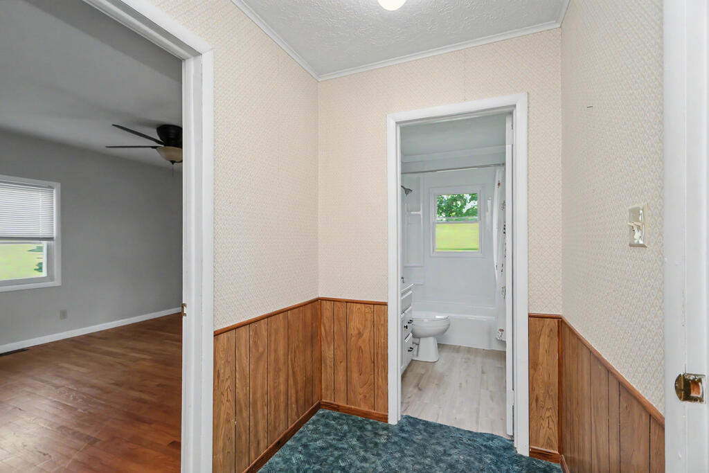 2039 Fleming Falls Road, Mansfield, Ohio 44903, 3 Bedrooms Bedrooms, ,2 BathroomsBathrooms,Residential,For Sale,Fleming Falls Road,20100463