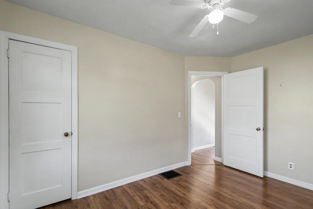2039 Fleming Falls Road, Mansfield, Ohio 44903, 3 Bedrooms Bedrooms, ,2 BathroomsBathrooms,Residential,For Sale,Fleming Falls Road,20100463