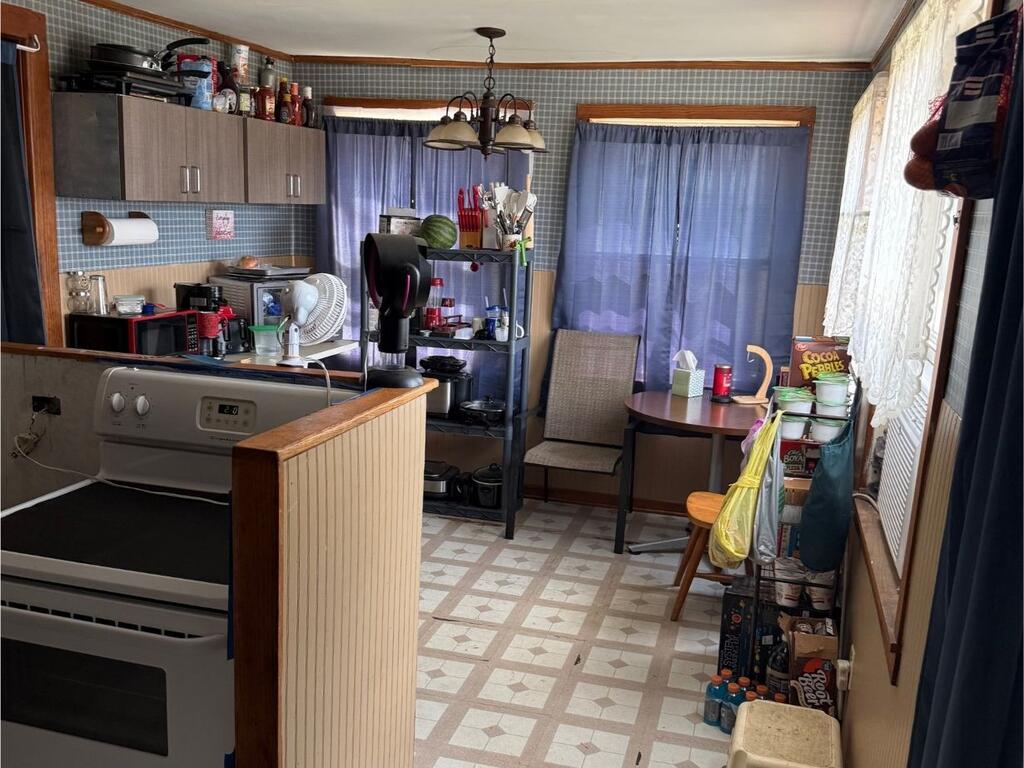 921 North Sandusky Ave, Bucyrus, Ohio 44820, 3 Bedrooms Bedrooms, ,1 BathroomBathrooms,Residential,For Sale,North Sandusky Ave,20100489