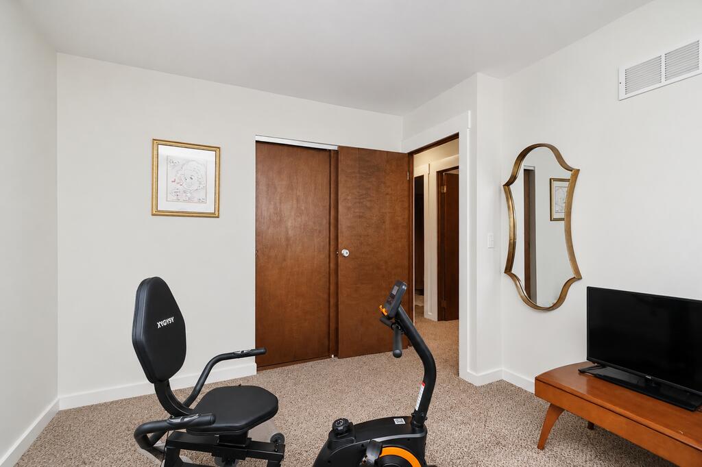 232 Oxford Road, Lexington, Ohio 44904, 3 Bedrooms Bedrooms, ,2 BathroomsBathrooms,Residential,For Sale,Oxford Road,20100507