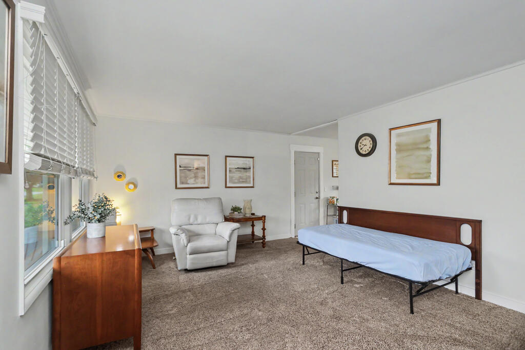 232 Oxford Road, Lexington, Ohio 44904, 3 Bedrooms Bedrooms, ,2 BathroomsBathrooms,Residential,For Sale,Oxford Road,20100507