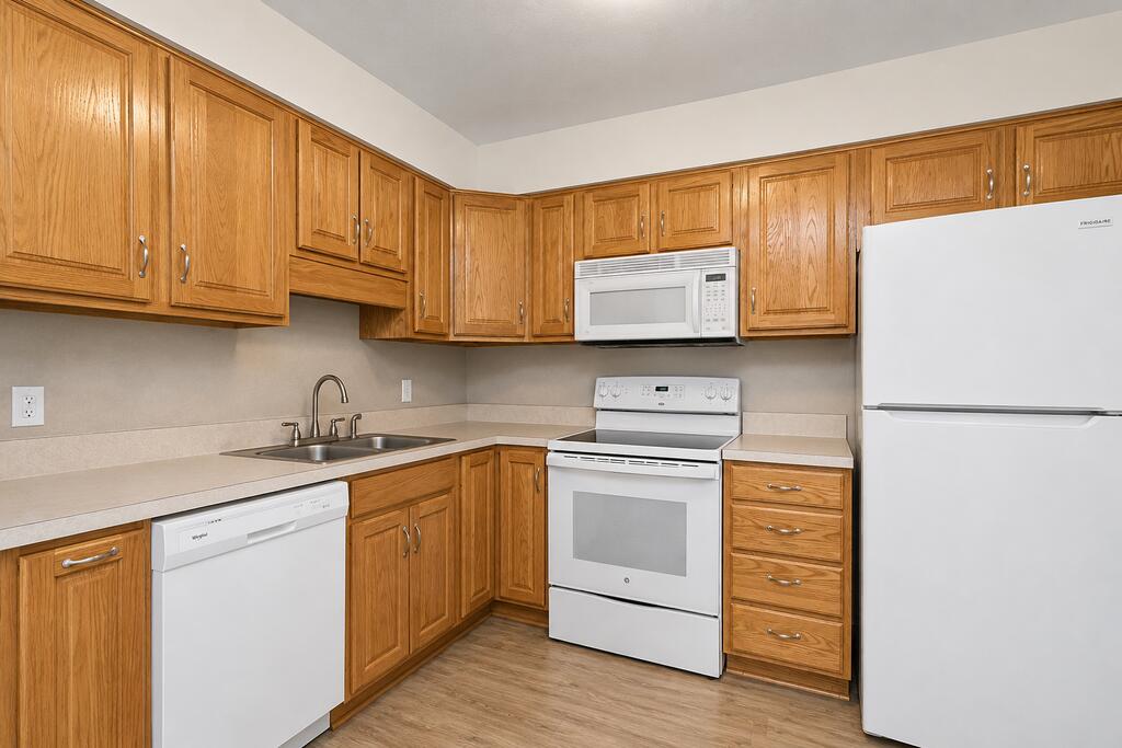 232 Oxford Road, Lexington, Ohio 44904, 3 Bedrooms Bedrooms, ,2 BathroomsBathrooms,Residential,For Sale,Oxford Road,20100507