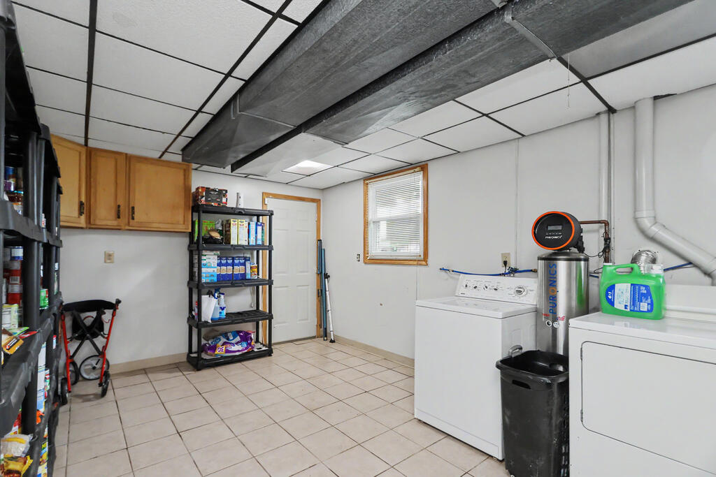 831 North Crestline Street, Crestline, Ohio 44827, 3 Bedrooms Bedrooms, ,1 BathroomBathrooms,Residential,For Sale,North Crestline Street,20100508 831 North Crestline Street, Crestline, Ohio 44827, 3 Bedrooms Bedrooms, ,1 BathroomBathrooms,Residential,For Sale,North Crestline Street,20100508