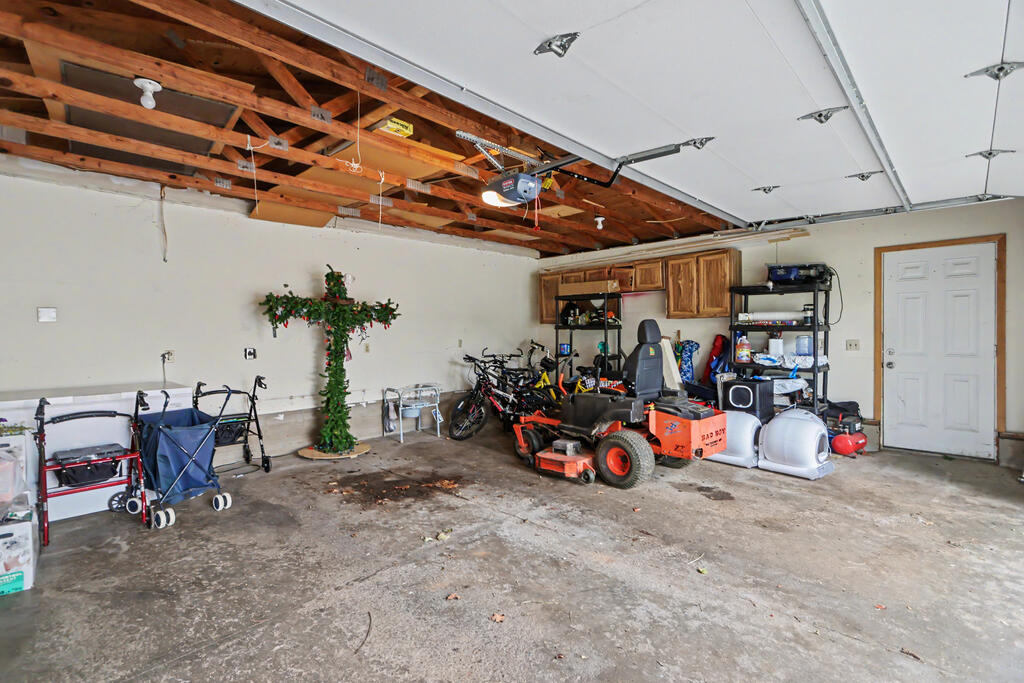 831 North Crestline Street, Crestline, Ohio 44827, 3 Bedrooms Bedrooms, ,1 BathroomBathrooms,Residential,For Sale,North Crestline Street,20100508 831 North Crestline Street, Crestline, Ohio 44827, 3 Bedrooms Bedrooms, ,1 BathroomBathrooms,Residential,For Sale,North Crestline Street,20100508