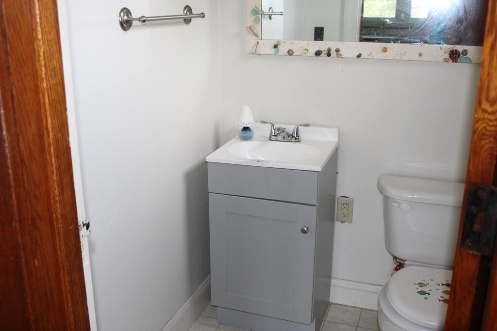 737 N Union Street, Fostoria, Ohio 44830, 4 Bedrooms Bedrooms, ,1 BathroomBathrooms,Residential,For Sale,N Union Street,20100513