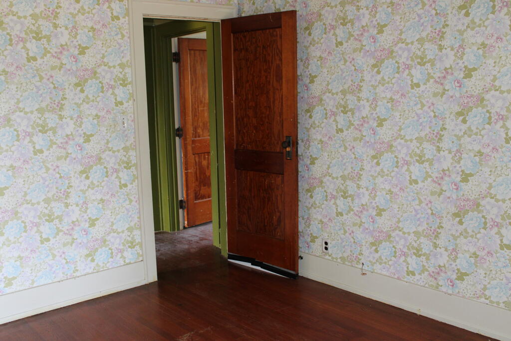 737 N Union Street, Fostoria, Ohio 44830, 4 Bedrooms Bedrooms, ,1 BathroomBathrooms,Residential,For Sale,N Union Street,20100513