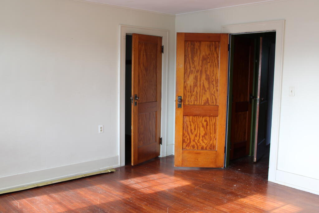 737 N Union Street, Fostoria, Ohio 44830, 4 Bedrooms Bedrooms, ,1 BathroomBathrooms,Residential,For Sale,N Union Street,20100513