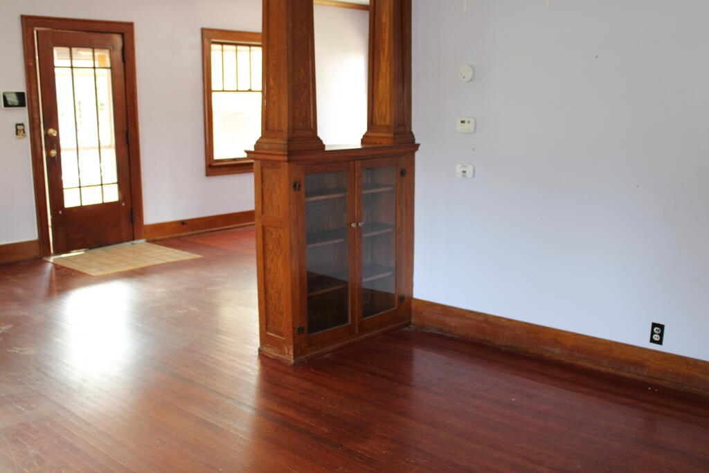 737 N Union Street, Fostoria, Ohio 44830, 4 Bedrooms Bedrooms, ,1 BathroomBathrooms,Residential,For Sale,N Union Street,20100513