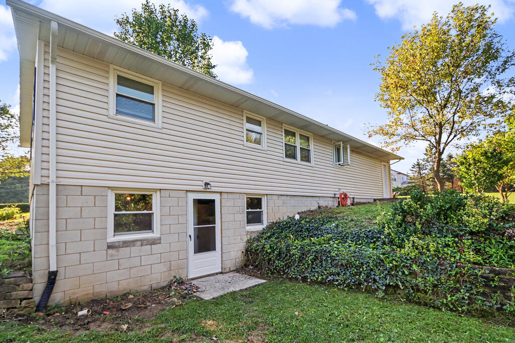 7420 State Route 314, Shauck, Ohio 43349, 3 Bedrooms Bedrooms, ,1 BathroomBathrooms,Residential,For Sale,State Route 314,20100519 7420 State Route 314, Shauck, Ohio 43349, 3 Bedrooms Bedrooms, ,1 BathroomBathrooms,Residential,For Sale,State Route 314,20100519