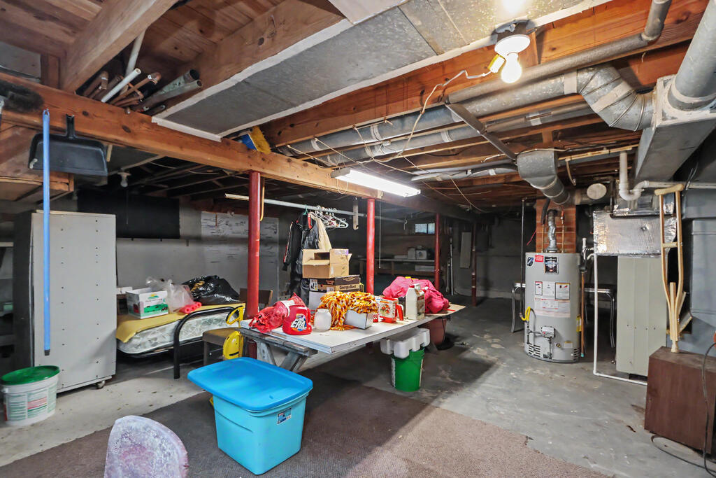 1806 Windsor Road, Mansfield, Ohio 44905, 2 Bedrooms Bedrooms, ,1 BathroomBathrooms,Residential,For Sale,Windsor Road,20100520