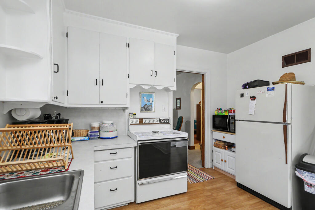 1806 Windsor Road, Mansfield, Ohio 44905, 2 Bedrooms Bedrooms, ,1 BathroomBathrooms,Residential,For Sale,Windsor Road,20100520 1806 Windsor Road, Mansfield, Ohio 44905, 2 Bedrooms Bedrooms, ,1 BathroomBathrooms,Residential,For Sale,Windsor Road,20100520