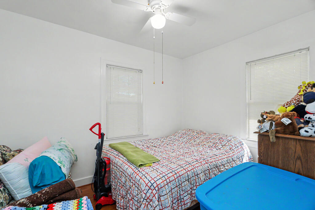 1806 Windsor Road, Mansfield, Ohio 44905, 2 Bedrooms Bedrooms, ,1 BathroomBathrooms,Residential,For Sale,Windsor Road,20100520