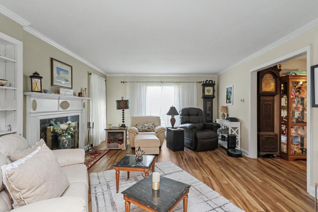561 Sloane Avenue, Mansfield, Ohio 44903, 3 Bedrooms Bedrooms, ,1 BathroomBathrooms,Residential,For Sale,Sloane Avenue,20100521 561 Sloane Avenue, Mansfield, Ohio 44903, 3 Bedrooms Bedrooms, ,1 BathroomBathrooms,Residential,For Sale,Sloane Avenue,20100521