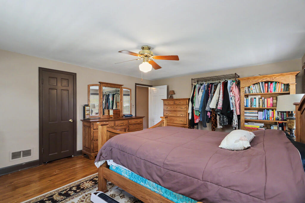 561 Sloane Avenue, Mansfield, Ohio 44903, 3 Bedrooms Bedrooms, ,1 BathroomBathrooms,Residential,For Sale,Sloane Avenue,20100521 561 Sloane Avenue, Mansfield, Ohio 44903, 3 Bedrooms Bedrooms, ,1 BathroomBathrooms,Residential,For Sale,Sloane Avenue,20100521