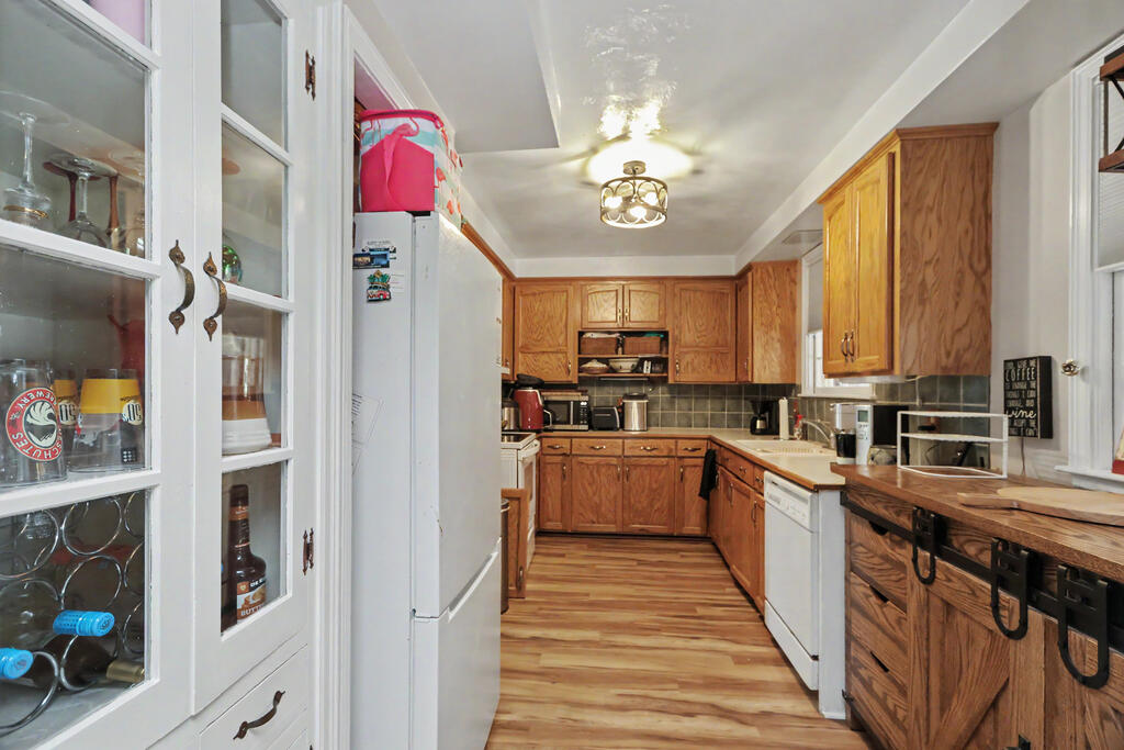 561 Sloane Avenue, Mansfield, Ohio 44903, 3 Bedrooms Bedrooms, ,1 BathroomBathrooms,Residential,For Sale,Sloane Avenue,20100521 561 Sloane Avenue, Mansfield, Ohio 44903, 3 Bedrooms Bedrooms, ,1 BathroomBathrooms,Residential,For Sale,Sloane Avenue,20100521