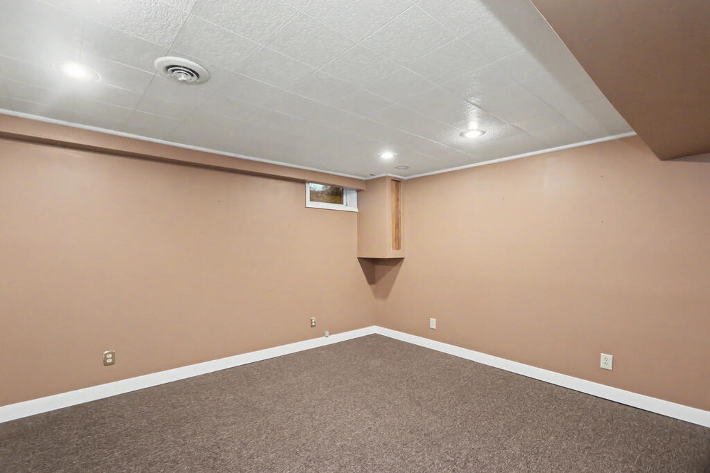 1792 Tiffin Road, Bucyrus, Ohio 44820, 3 Bedrooms Bedrooms, ,2 BathroomsBathrooms,Residential,For Sale,Tiffin Road,20100523
