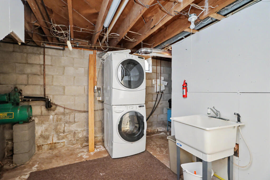 1792 Tiffin Road, Bucyrus, Ohio 44820, 3 Bedrooms Bedrooms, ,2 BathroomsBathrooms,Residential,For Sale,Tiffin Road,20100523