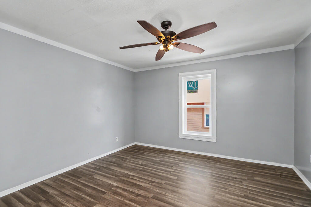 93 Helen Avenue, Mansfield, Ohio 44903, 3 Bedrooms Bedrooms, ,1 BathroomBathrooms,Residential,For Sale,Helen Avenue,20100525 93 Helen Avenue, Mansfield, Ohio 44903, 3 Bedrooms Bedrooms, ,1 BathroomBathrooms,Residential,For Sale,Helen Avenue,20100525