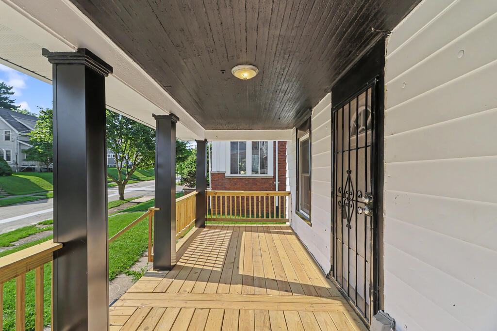 93 Helen Avenue, Mansfield, Ohio 44903, 3 Bedrooms Bedrooms, ,1 BathroomBathrooms,Residential,For Sale,Helen Avenue,20100525 93 Helen Avenue, Mansfield, Ohio 44903, 3 Bedrooms Bedrooms, ,1 BathroomBathrooms,Residential,For Sale,Helen Avenue,20100525