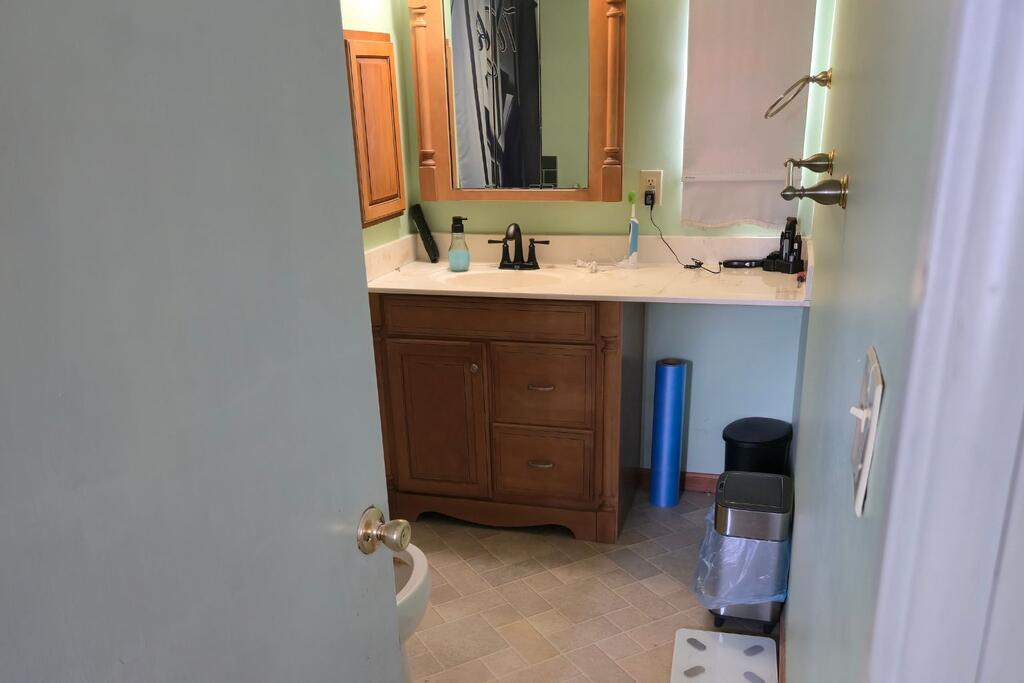 86 Chestnut Court, Mansfield, Ohio 44906, 3 Bedrooms Bedrooms, ,1 BathroomBathrooms,Residential,For Sale,Chestnut Court,20100524