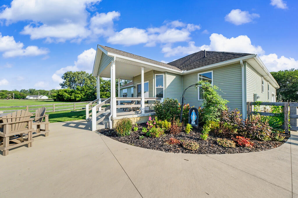 10293 Urbana Woodstock Pike, Woodstock, Ohio 43084, 3 Bedrooms Bedrooms, ,2 BathroomsBathrooms,Residential,For Sale,Urbana Woodstock Pike,20100536