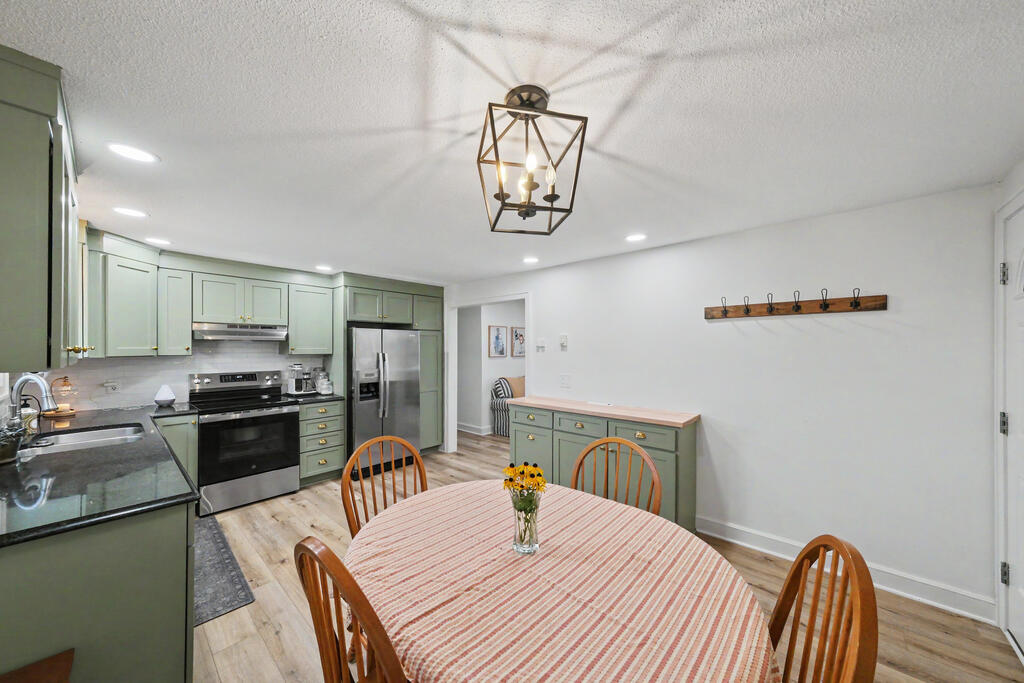 3460 Vine Road, Collins, Ohio 44826, 3 Bedrooms Bedrooms, ,1 BathroomBathrooms,Residential,For Sale,Vine Road,20100549