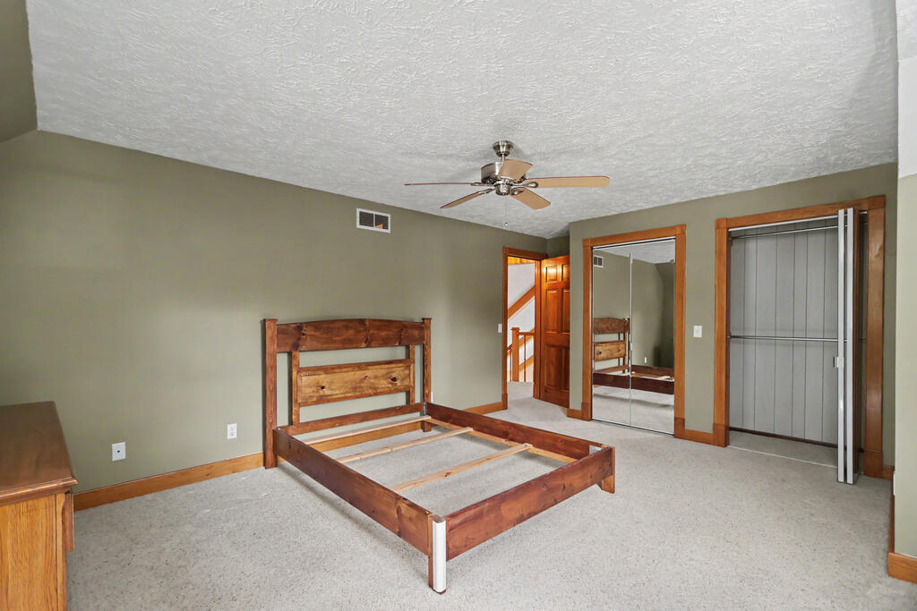 18 West Maxwell Drive, Shelby, Ohio 44875, 3 Bedrooms Bedrooms, ,3 BathroomsBathrooms,Residential,For Sale,West Maxwell Drive,20100551