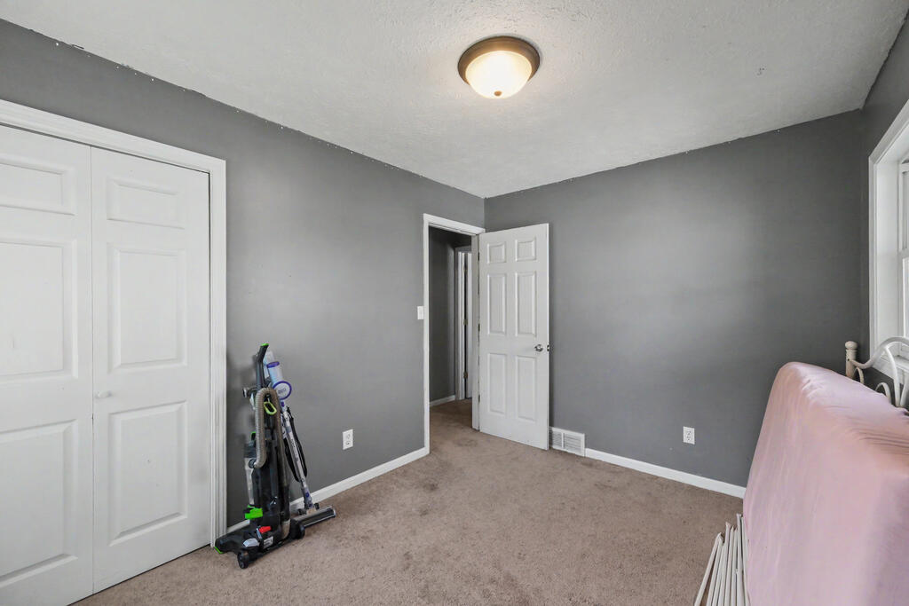41 Grove Avenue, Norwalk, Ohio 44857, 3 Bedrooms Bedrooms, ,1 BathroomBathrooms,Residential,For Sale,Grove Avenue,20100583 41 Grove Avenue, Norwalk, Ohio 44857, 3 Bedrooms Bedrooms, ,1 BathroomBathrooms,Residential,For Sale,Grove Avenue,20100583