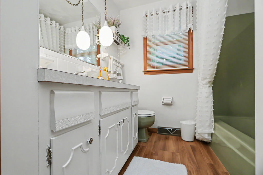 968 Donnawood Drive, Mansfield, Ohio 44903, 3 Bedrooms Bedrooms, ,2 BathroomsBathrooms,Residential,For Sale,Donnawood Drive,20100598 968 Donnawood Drive, Mansfield, Ohio 44903, 3 Bedrooms Bedrooms, ,2 BathroomsBathrooms,Residential,For Sale,Donnawood Drive,20100598
