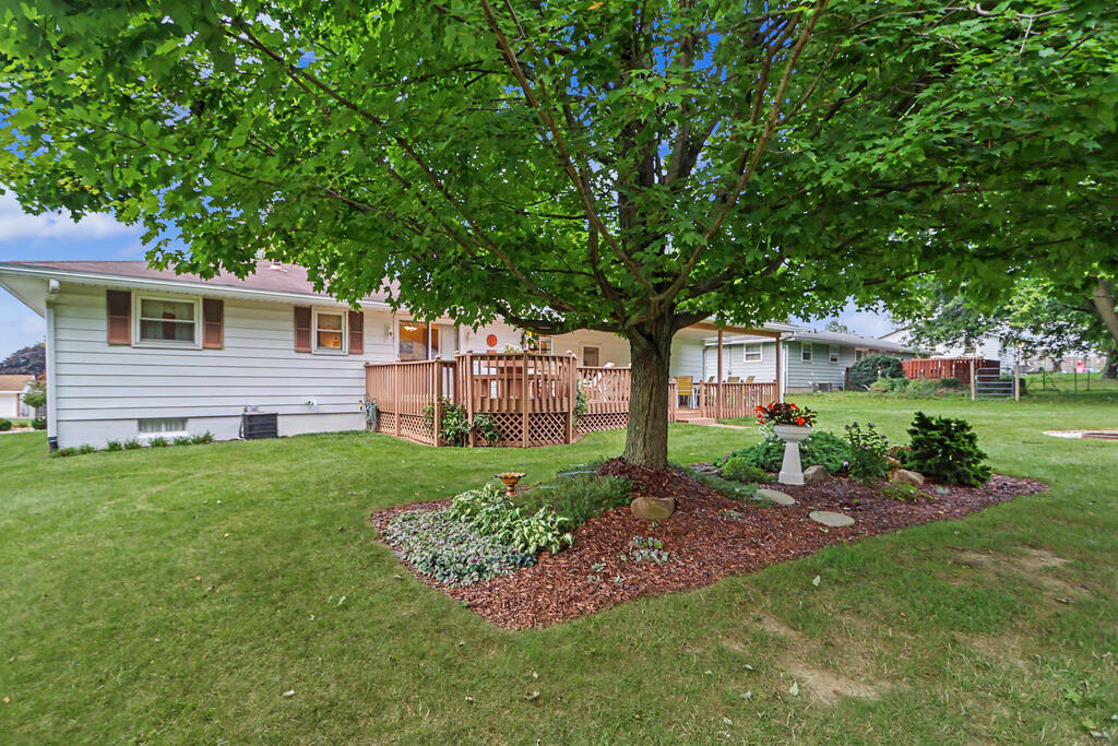 968 Donnawood Drive, Mansfield, Ohio 44903, 3 Bedrooms Bedrooms, ,2 BathroomsBathrooms,Residential,For Sale,Donnawood Drive,20100598 968 Donnawood Drive, Mansfield, Ohio 44903, 3 Bedrooms Bedrooms, ,2 BathroomsBathrooms,Residential,For Sale,Donnawood Drive,20100598