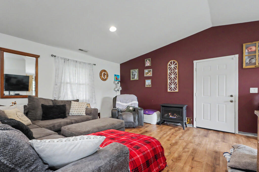 5895 County Road 50, Mount Gilead, Ohio 43338, 3 Bedrooms Bedrooms, ,1 BathroomBathrooms,Residential,For Sale,County Road 50,20100622 5895 County Road 50, Mount Gilead, Ohio 43338, 3 Bedrooms Bedrooms, ,1 BathroomBathrooms,Residential,For Sale,County Road 50,20100622