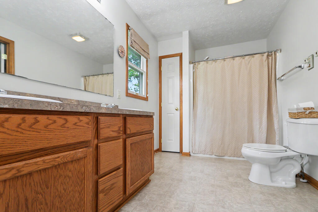 555 Laver Road, Mansfield, Ohio 44905, 3 Bedrooms Bedrooms, ,2 BathroomsBathrooms,Residential,For Sale,Laver Road,20100640