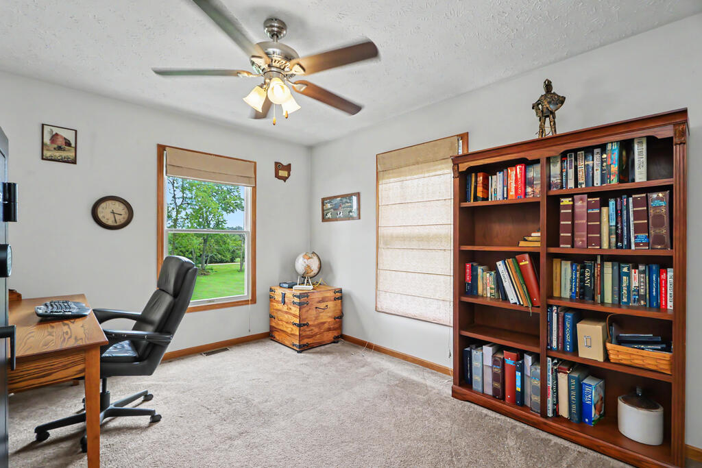 555 Laver Road, Mansfield, Ohio 44905, 3 Bedrooms Bedrooms, ,2 BathroomsBathrooms,Residential,For Sale,Laver Road,20100640