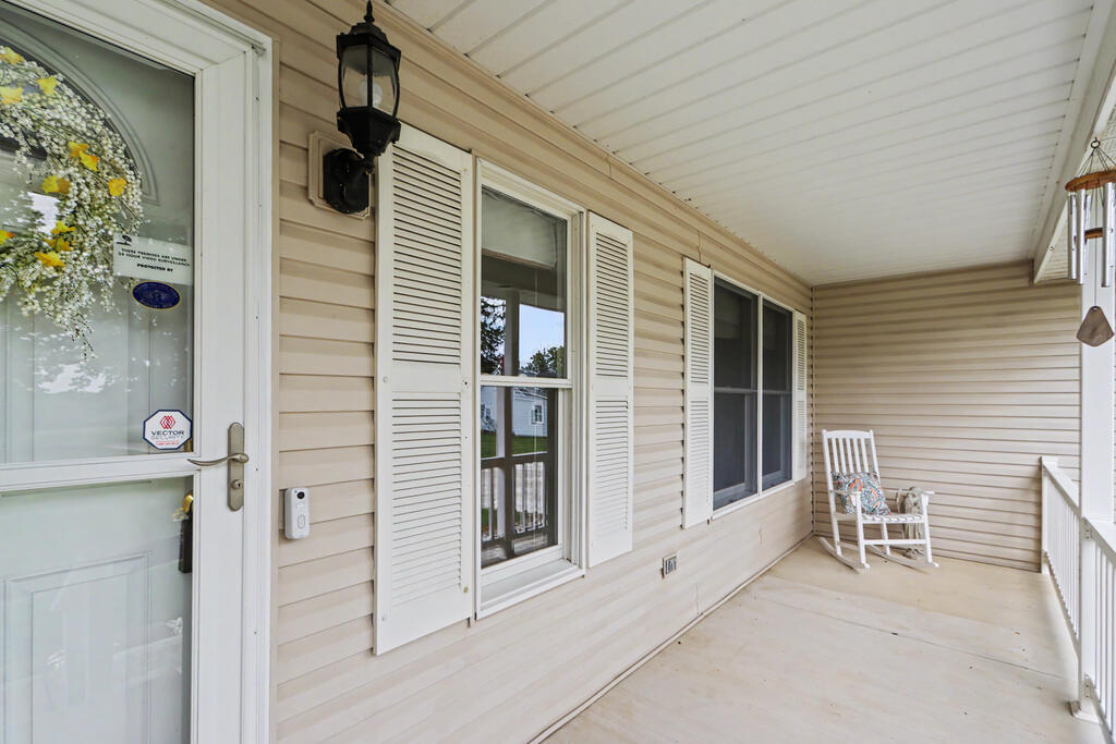 555 Laver Road, Mansfield, Ohio 44905, 3 Bedrooms Bedrooms, ,2 BathroomsBathrooms,Residential,For Sale,Laver Road,20100640