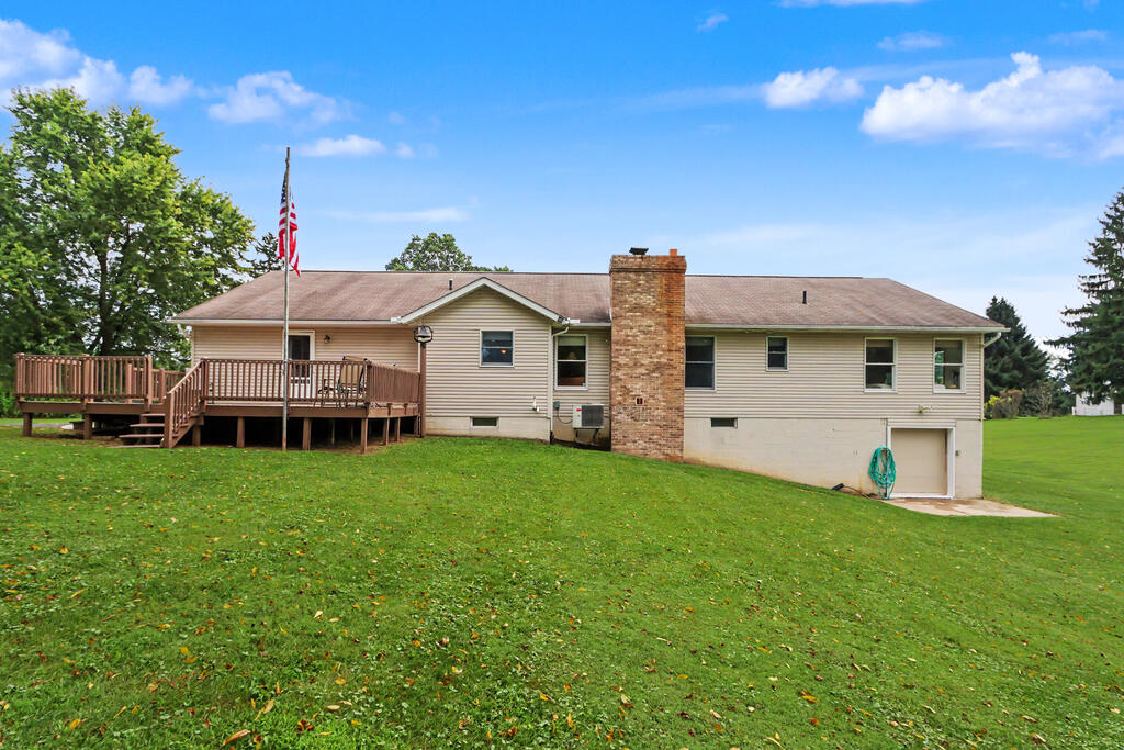 555 Laver Road, Mansfield, Ohio 44905, 3 Bedrooms Bedrooms, ,2 BathroomsBathrooms,Residential,For Sale,Laver Road,20100640