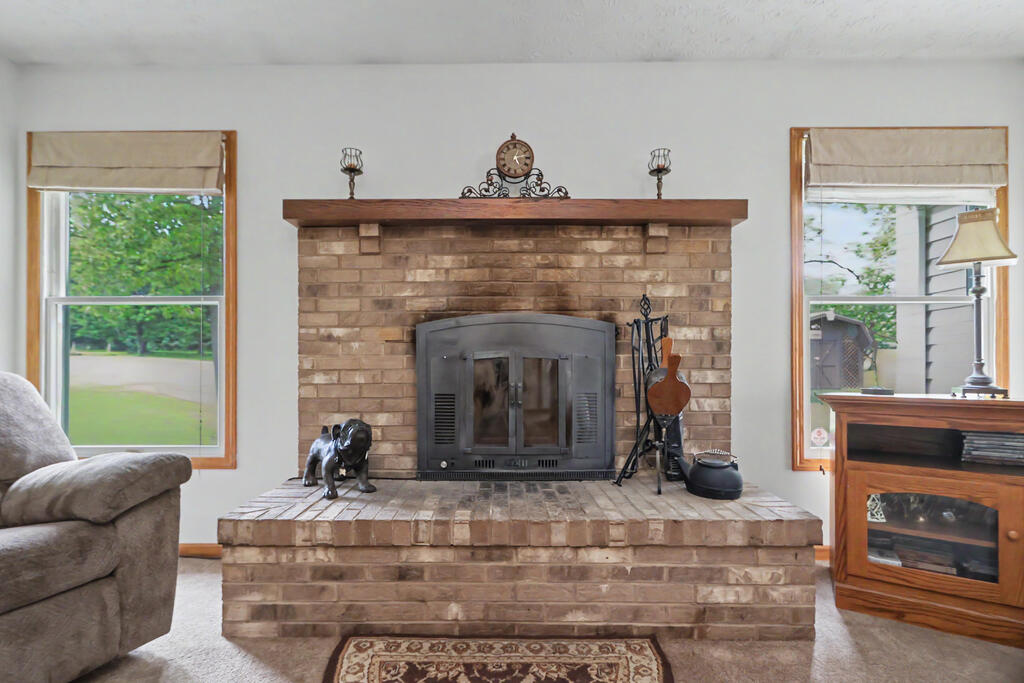 555 Laver Road, Mansfield, Ohio 44905, 3 Bedrooms Bedrooms, ,2 BathroomsBathrooms,Residential,For Sale,Laver Road,20100640