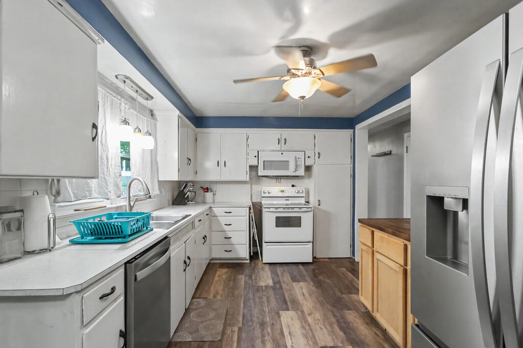 99 Ridgewood Blvd, Mansfield, Ohio 44907, 3 Bedrooms Bedrooms, ,2 BathroomsBathrooms,Residential,For Sale,Ridgewood Blvd,20100645 99 Ridgewood Blvd, Mansfield, Ohio 44907, 3 Bedrooms Bedrooms, ,2 BathroomsBathrooms,Residential,For Sale,Ridgewood Blvd,20100645