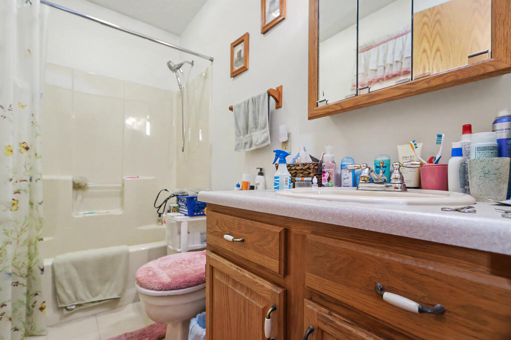 133 Mansfield Avenue, Shelby, Ohio 44875, 3 Bedrooms Bedrooms, ,2 BathroomsBathrooms,Residential,For Sale,Mansfield Avenue,20100647 133 Mansfield Avenue, Shelby, Ohio 44875, 3 Bedrooms Bedrooms, ,2 BathroomsBathrooms,Residential,For Sale,Mansfield Avenue,20100647
