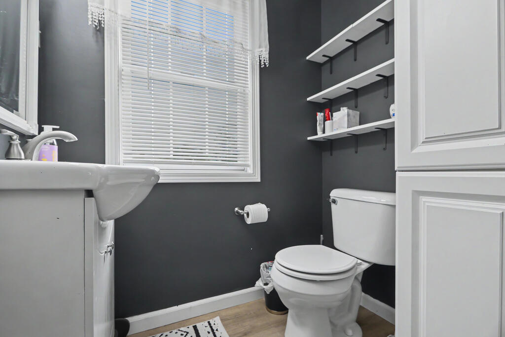 694 Sloane Avenue, Mansfield, Ohio 44903, 3 Bedrooms Bedrooms, ,1 BathroomBathrooms,Residential,For Sale,Sloane Avenue,20100651 694 Sloane Avenue, Mansfield, Ohio 44903, 3 Bedrooms Bedrooms, ,1 BathroomBathrooms,Residential,For Sale,Sloane Avenue,20100651