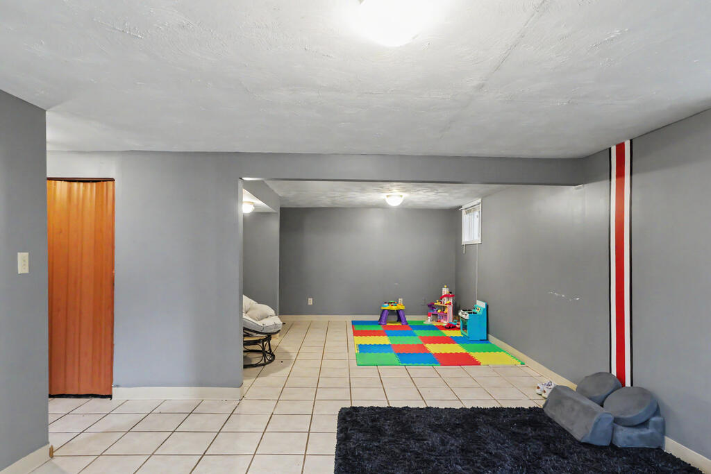694 Sloane Avenue, Mansfield, Ohio 44903, 3 Bedrooms Bedrooms, ,1 BathroomBathrooms,Residential,For Sale,Sloane Avenue,20100651 694 Sloane Avenue, Mansfield, Ohio 44903, 3 Bedrooms Bedrooms, ,1 BathroomBathrooms,Residential,For Sale,Sloane Avenue,20100651
