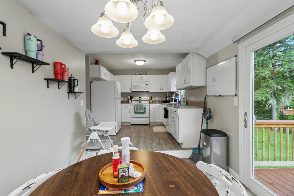 694 Sloane Avenue, Mansfield, Ohio 44903, 3 Bedrooms Bedrooms, ,1 BathroomBathrooms,Residential,For Sale,Sloane Avenue,20100651 694 Sloane Avenue, Mansfield, Ohio 44903, 3 Bedrooms Bedrooms, ,1 BathroomBathrooms,Residential,For Sale,Sloane Avenue,20100651