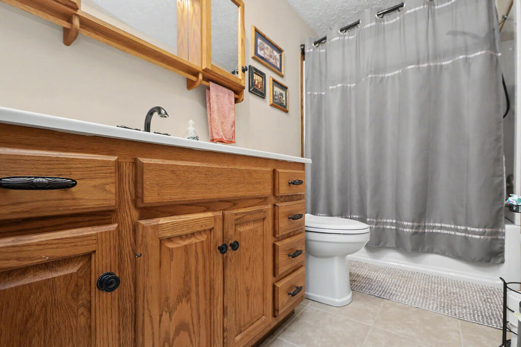 1442 Harlan Road, Lucas, Ohio 44843, 3 Bedrooms Bedrooms, ,2 BathroomsBathrooms,Residential,For Sale,Harlan Road,20100655 1442 Harlan Road, Lucas, Ohio 44843, 3 Bedrooms Bedrooms, ,2 BathroomsBathrooms,Residential,For Sale,Harlan Road,20100655