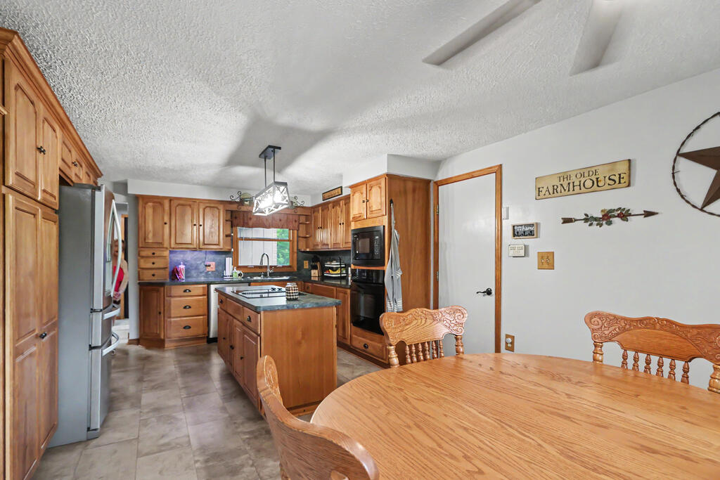 1442 Harlan Road, Lucas, Ohio 44843, 3 Bedrooms Bedrooms, ,2 BathroomsBathrooms,Residential,For Sale,Harlan Road,20100655 1442 Harlan Road, Lucas, Ohio 44843, 3 Bedrooms Bedrooms, ,2 BathroomsBathrooms,Residential,For Sale,Harlan Road,20100655