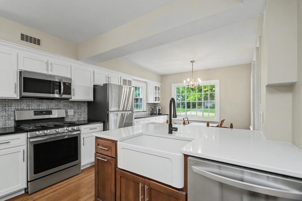 520 Edgewood Road, Mansfield, Ohio 44907, 4 Bedrooms Bedrooms, ,3 BathroomsBathrooms,Residential,For Sale,Edgewood Road,20100666 520 Edgewood Road, Mansfield, Ohio 44907, 4 Bedrooms Bedrooms, ,3 BathroomsBathrooms,Residential,For Sale,Edgewood Road,20100666