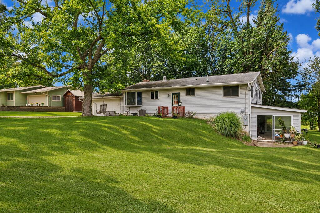 2305 Lakecrest Road, Mansfield, Ohio 44903, 3 Bedrooms Bedrooms, ,2 BathroomsBathrooms,Residential,For Sale,Lakecrest Road,20100668