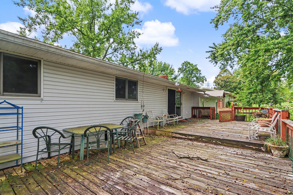 2305 Lakecrest Road, Mansfield, Ohio 44903, 3 Bedrooms Bedrooms, ,2 BathroomsBathrooms,Residential,For Sale,Lakecrest Road,20100668