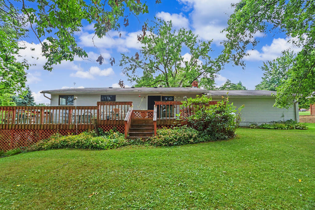 2305 Lakecrest Road, Mansfield, Ohio 44903, 3 Bedrooms Bedrooms, ,2 BathroomsBathrooms,Residential,For Sale,Lakecrest Road,20100668