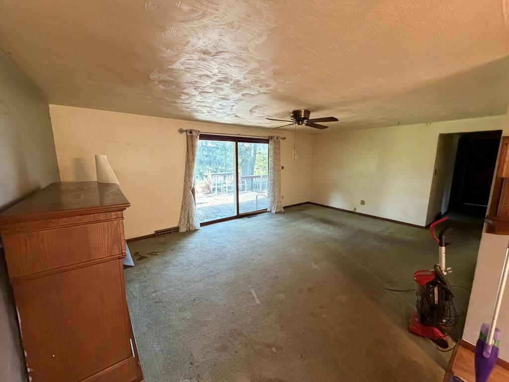 2305 Lakecrest Road, Mansfield, Ohio 44903, 3 Bedrooms Bedrooms, ,2 BathroomsBathrooms,Residential,For Sale,Lakecrest Road,20100668
