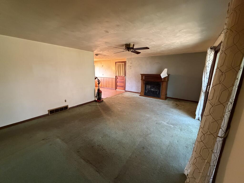 2305 Lakecrest Road, Mansfield, Ohio 44903, 3 Bedrooms Bedrooms, ,2 BathroomsBathrooms,Residential,For Sale,Lakecrest Road,20100668