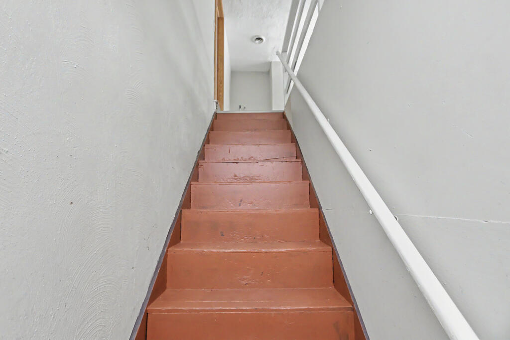 187 -187 1/2 West Broadway Street, Plymouth, Ohio 44865, 4 Bedrooms Bedrooms, ,Residential Income,For Sale,-187 1/2 West Broadway Street,20100683 187 -187 1/2 West Broadway Street, Plymouth, Ohio 44865, 4 Bedrooms Bedrooms, ,Residential Income,For Sale,-187 1/2 West Broadway Street,20100683